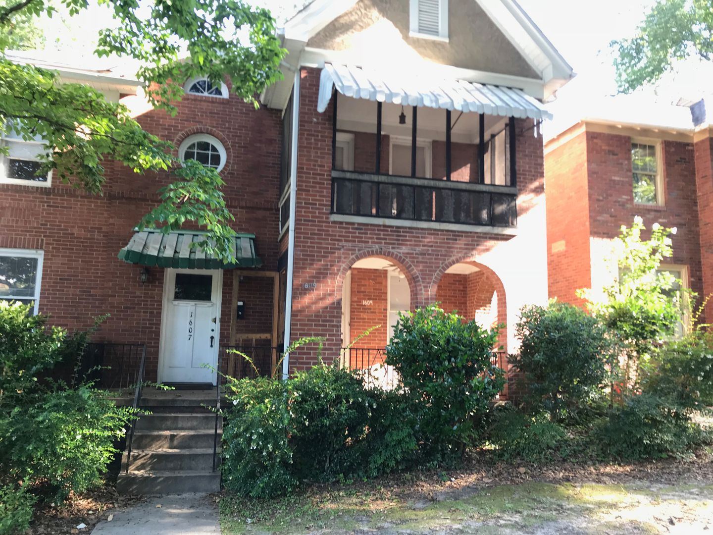 Columbia Apartment: 1607 - 1609 Hollywood Dr
