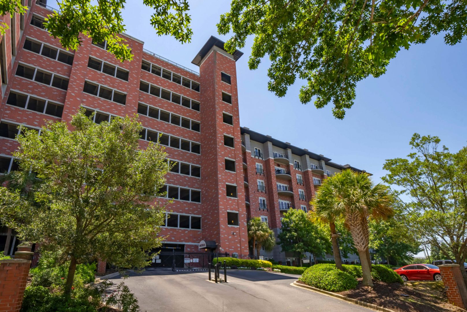 Columbia Condo: 900 S. Stadium Rd., Unit S-310