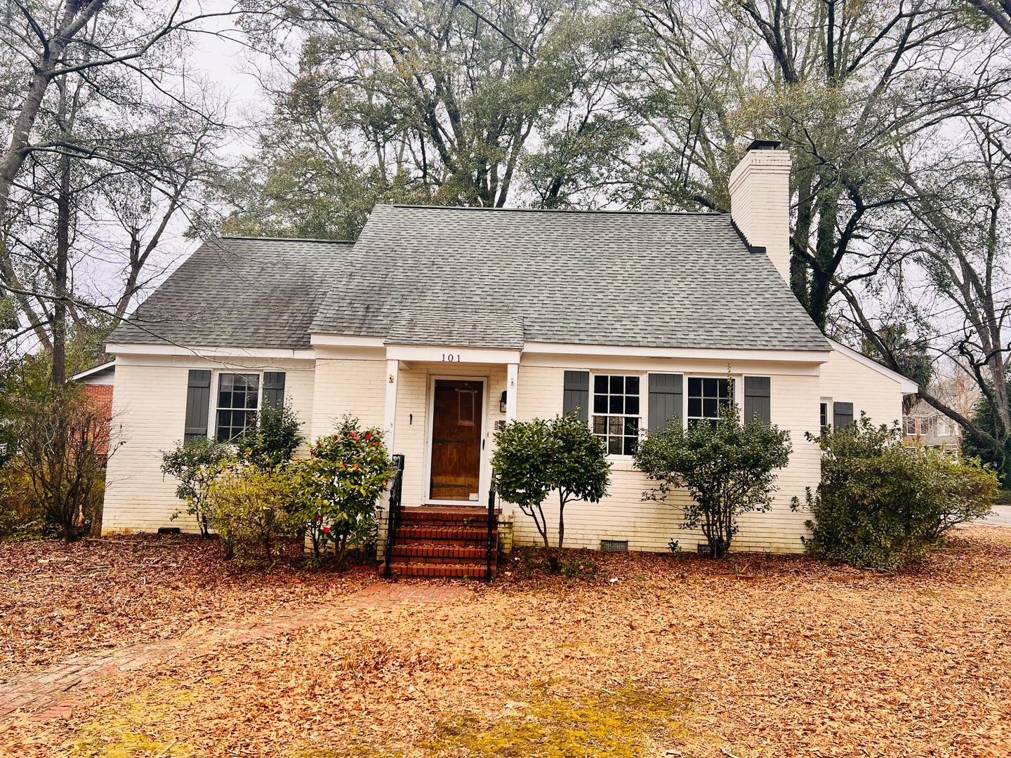 Columbia House: 101 Southwood Drive