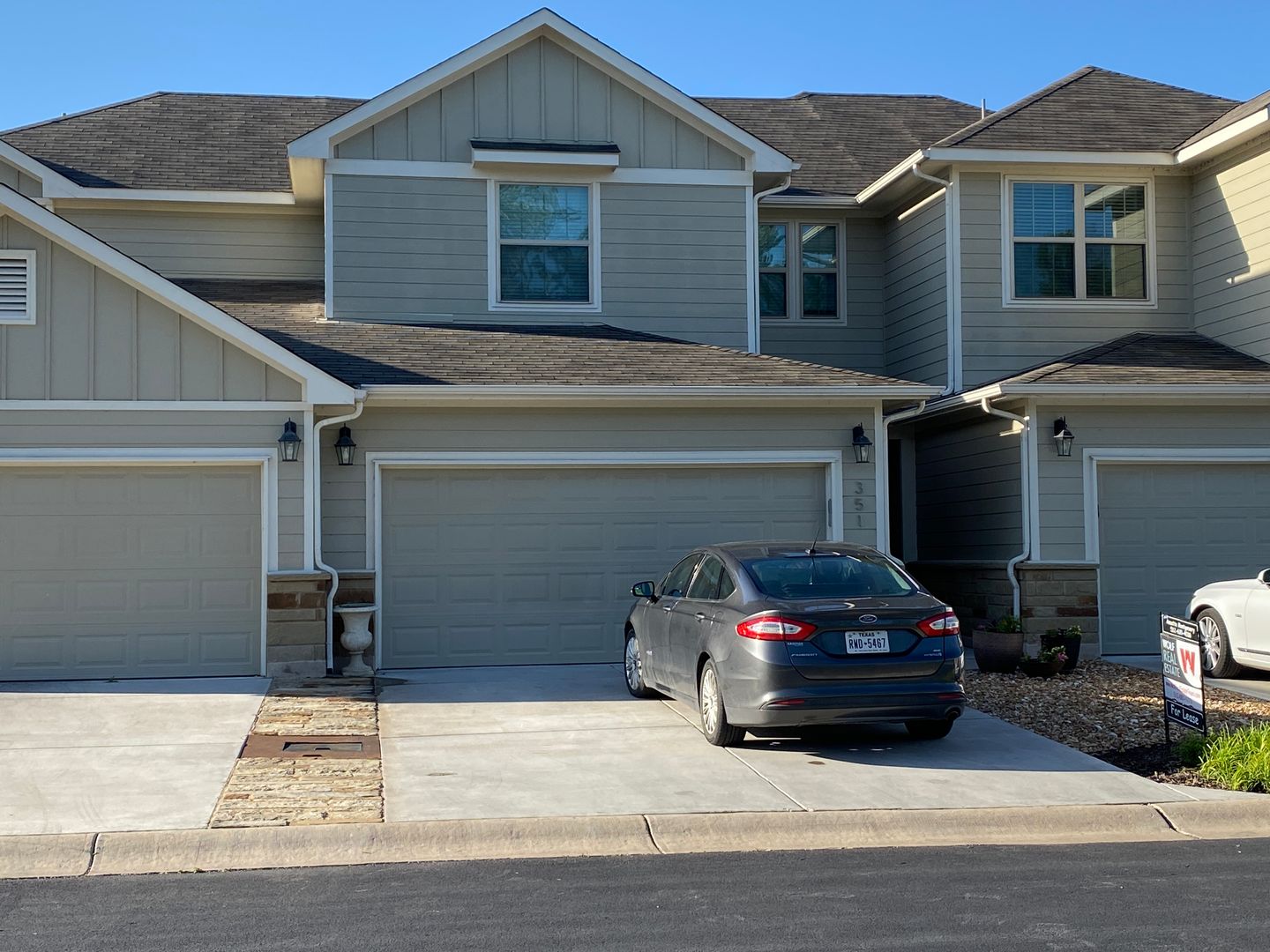 Annette 351 Madison Oaks Dr GTX 1 of 8