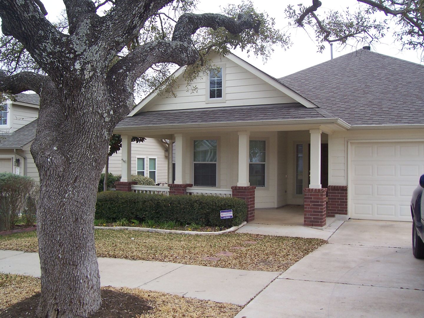 Georgetown House: 523 Westbury Lane