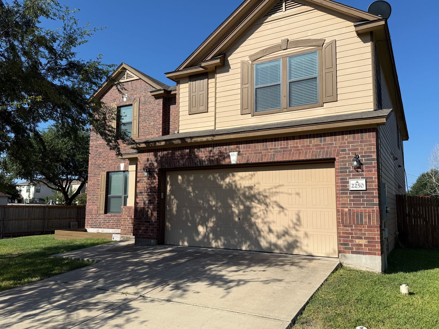 Annette's - 2250 Howry Dr - GTX 2 of 12