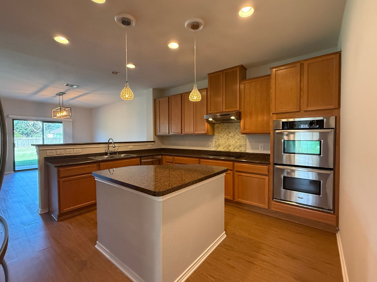 Annette's 2250 Howry Dr GTX 5 of 8
