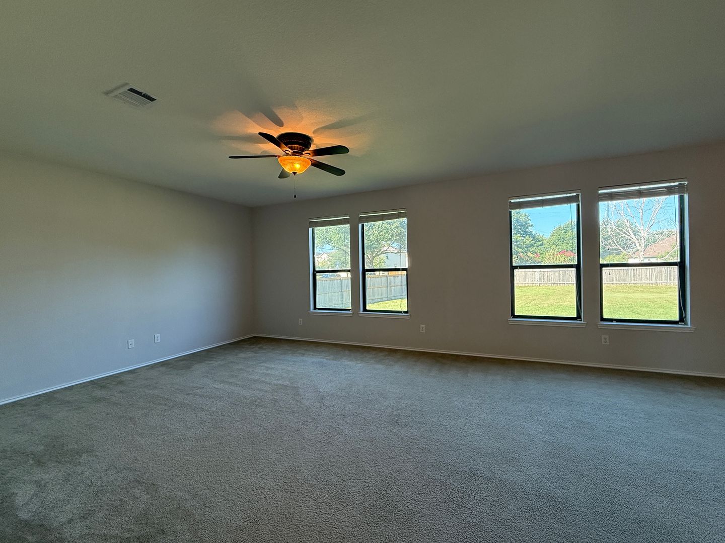 Annette's - 2250 Howry Dr - GTX 8 of 12