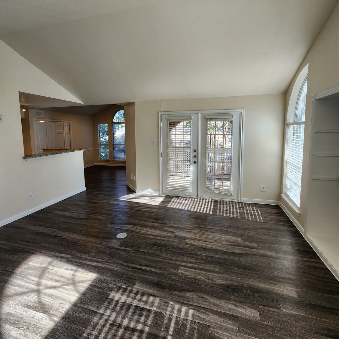 The Hamilton Apartments 2 of 13