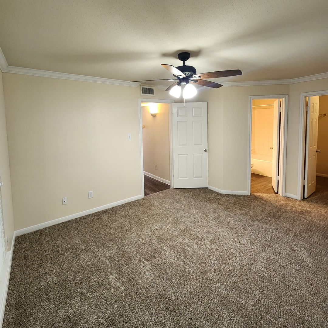 The Hamilton Apartments 10 of 13