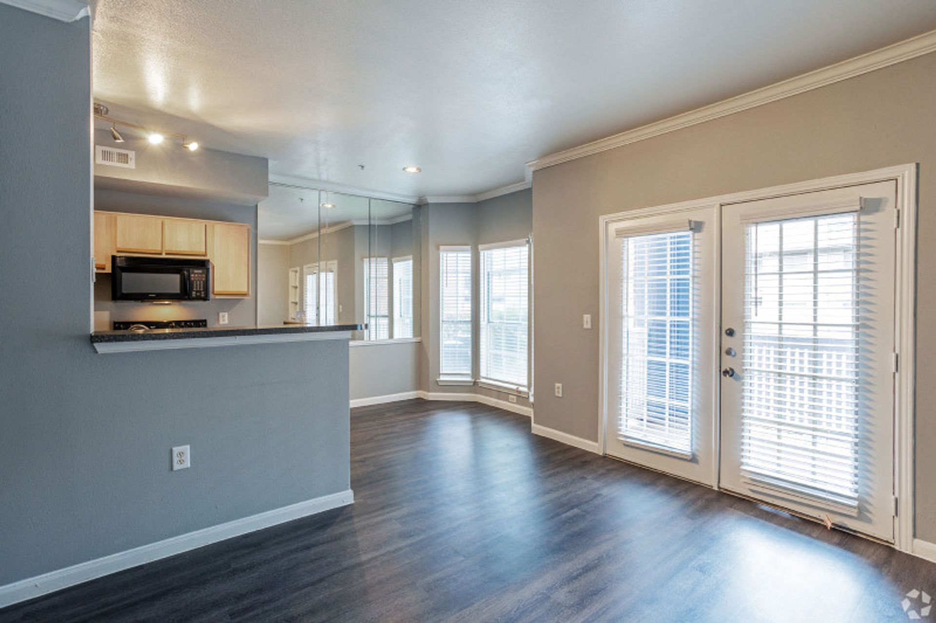 The Hamilton Apartments 4 of 12
