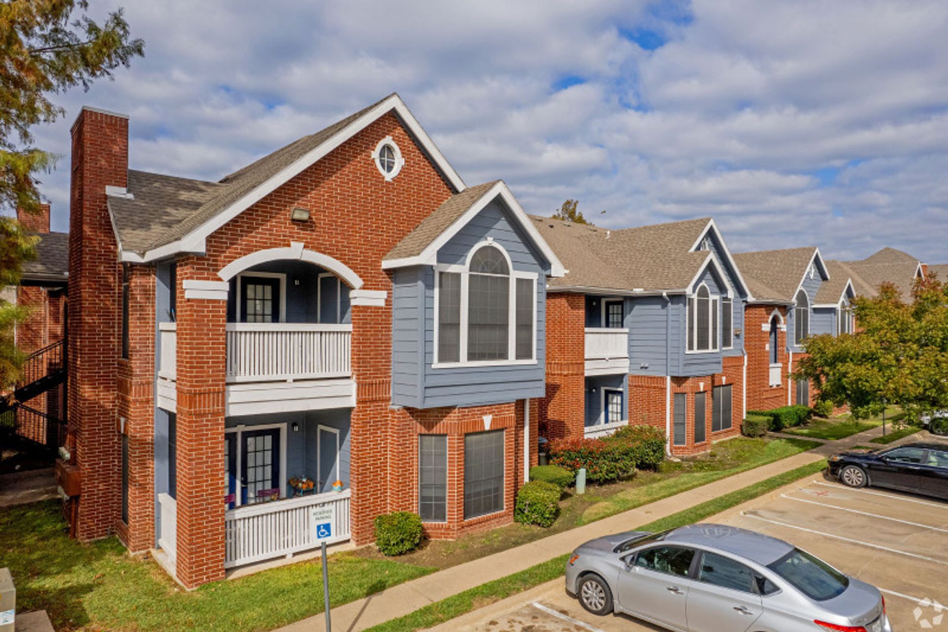 The Hamilton Apartments 2 of 12