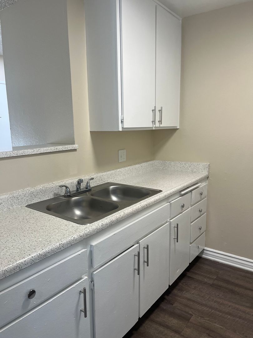 Riverside Apartment: ATTN: Leasing Office