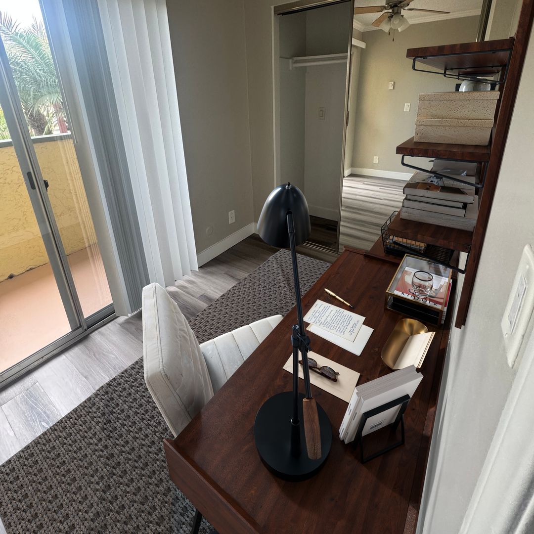 Carlsbad Apartment: 357 Chestnut Ave.