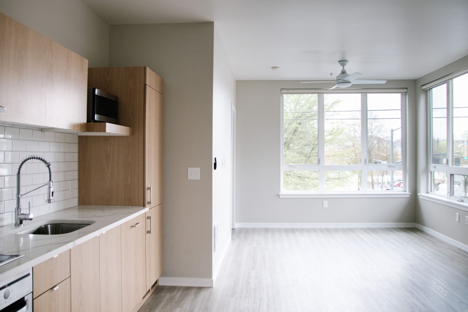 Portland Apartment: 1550 SE 20th Ave.