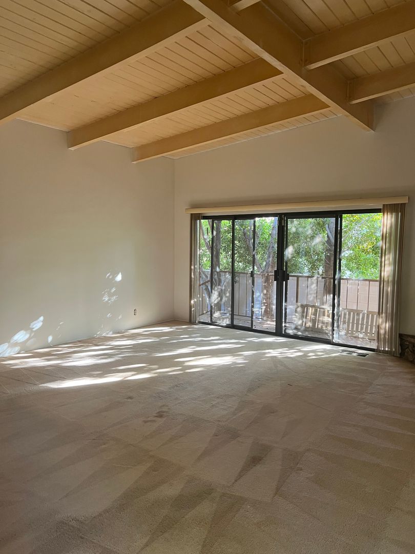 Palm Springs Apartment: 500 N. Cahuilla Rd.