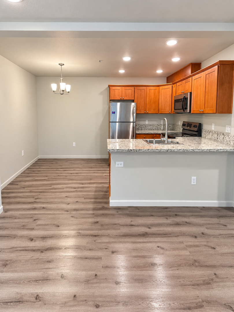 Eagle Ridge Apts 4 of 28