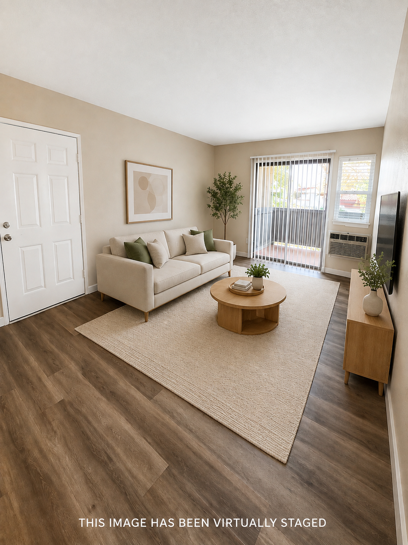 San Marcos Apartment: 506 E. Barham Dr.