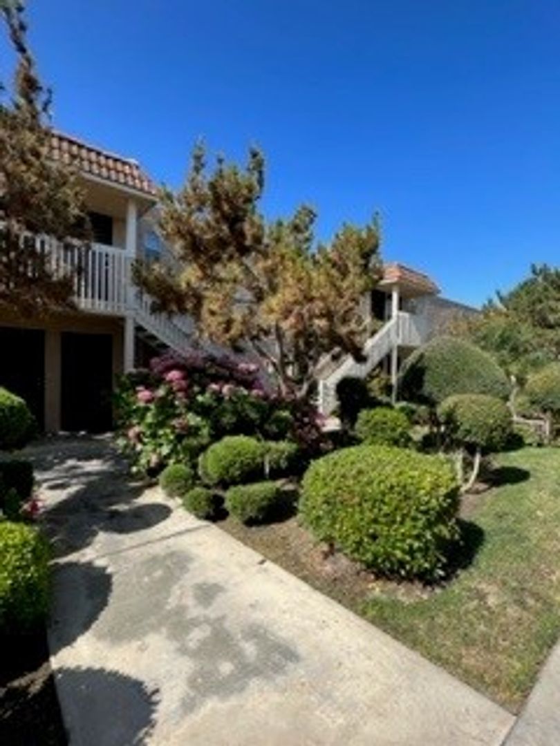 Vista Apartment: 1626 N. Santa Fe Ave.