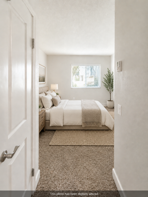 LIMITED-TIME LABOR DAY SPECIAL! Apply by September 6th & Get September Month FREE + $99 Deposit OAC! – photo 1