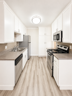 SEPTEMBER FREE! Apply by September 6th & Get Your September Month FREE + $99 Deposit OAC! – photo 1