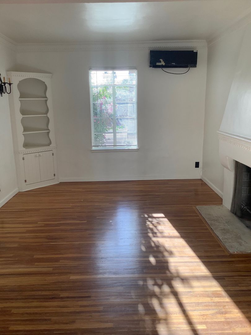 Palm Springs Apartment: 139 Tamarisk Rd., & 756-798 N. Palm Canyon Dr.,& 783 N. Indian Canyon Dr.