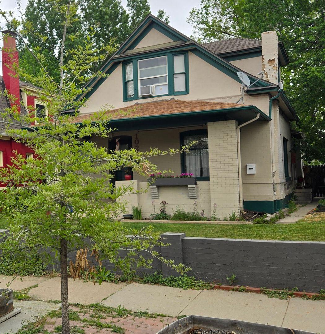 Denver Apartment: 1020-1022 S. Washington St
