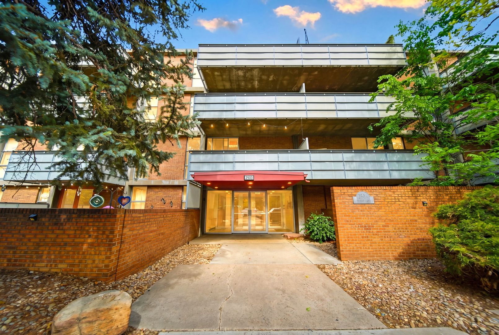Denver Condo: 2500 S York St #215