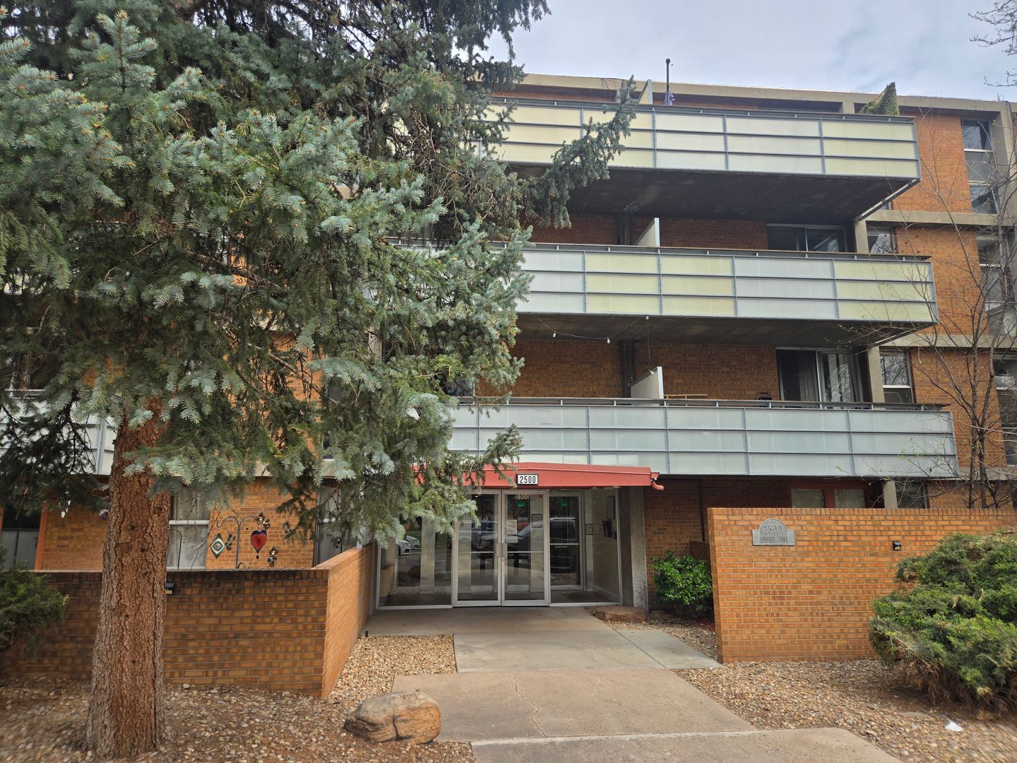 Denver Condo: 2500 S York St #215