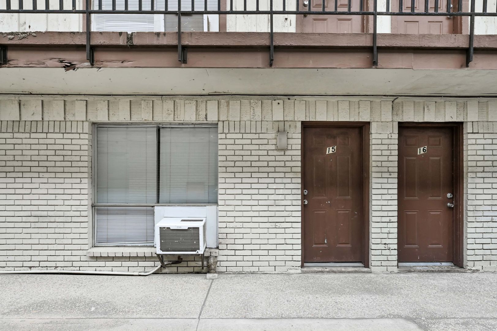 Houston Apartment: 7211 Atwell