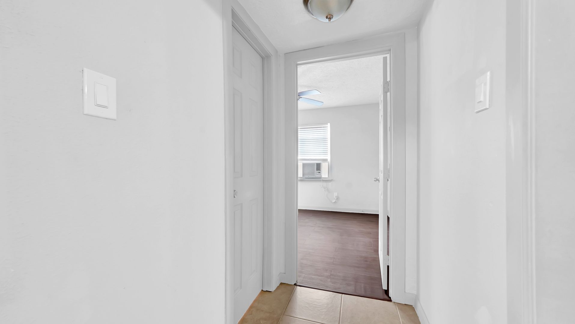 Beautiful 2 bed 1 bath just minutes from downtown, UH, and the medical center 11 of 11