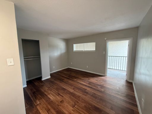 Studio Rental – 1200 Carolyn Ct, Unit B, Humble, TX 77338