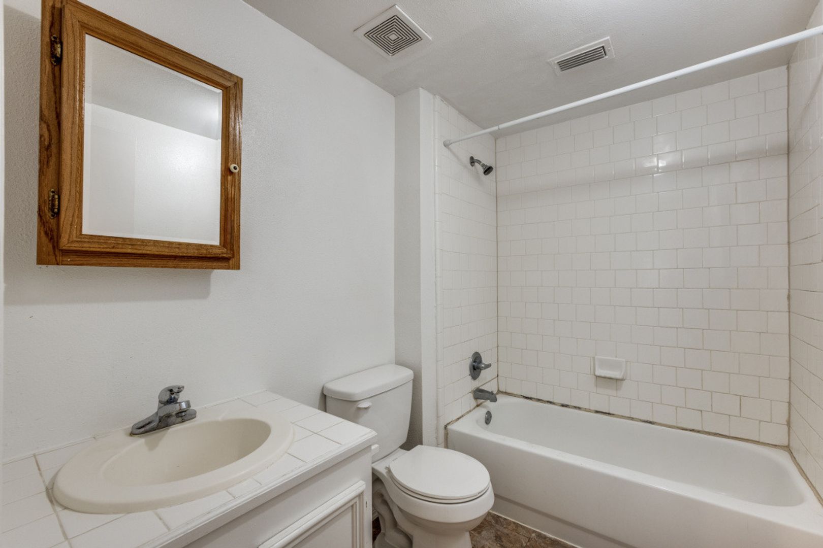 Discover Your Oasis in the Heart of Montrose! 12 of 12