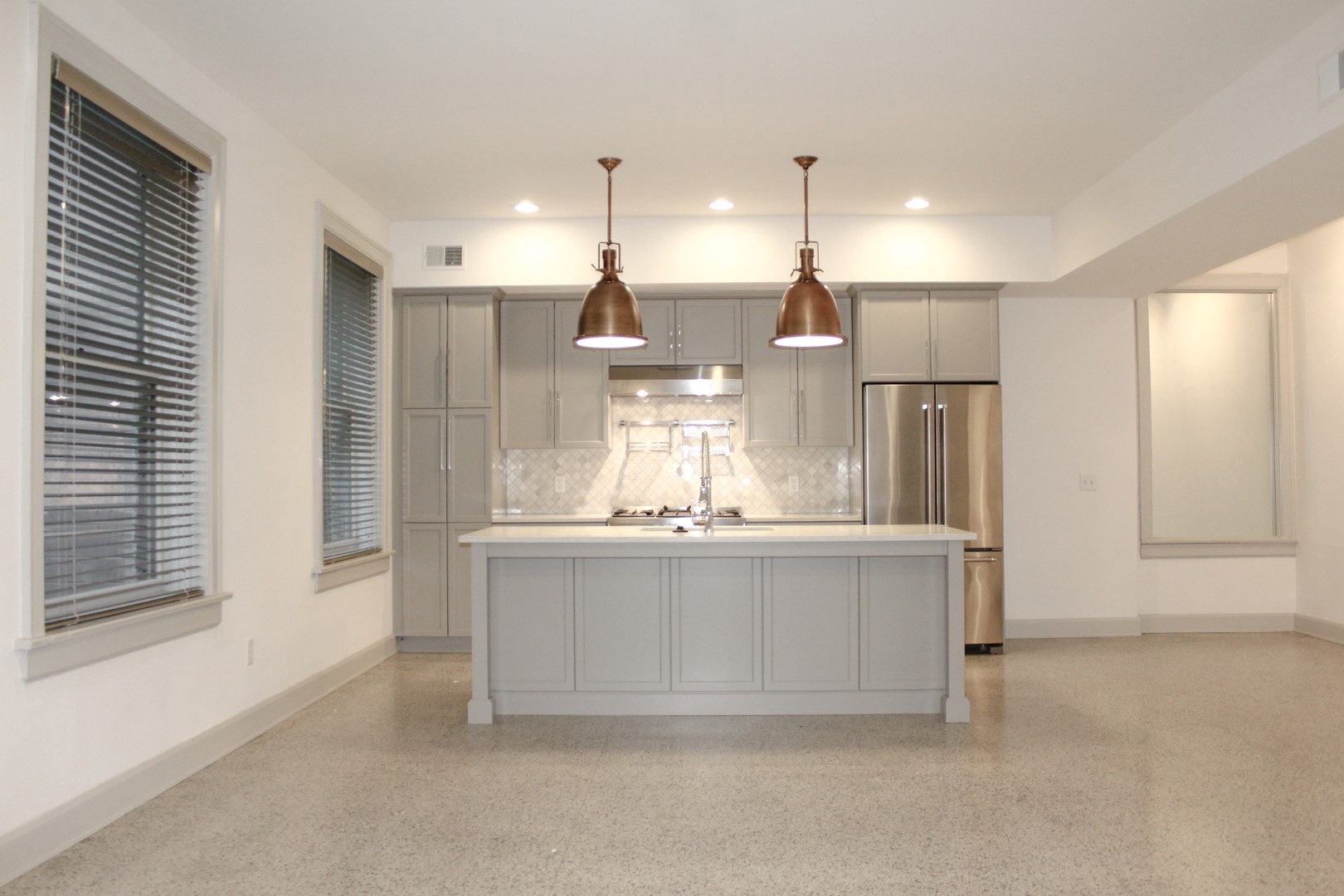 Columbus Apartment: 9 Buttles Ave