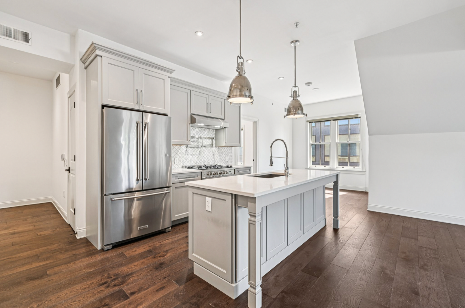 Columbus Apartment: 797 N Wall St