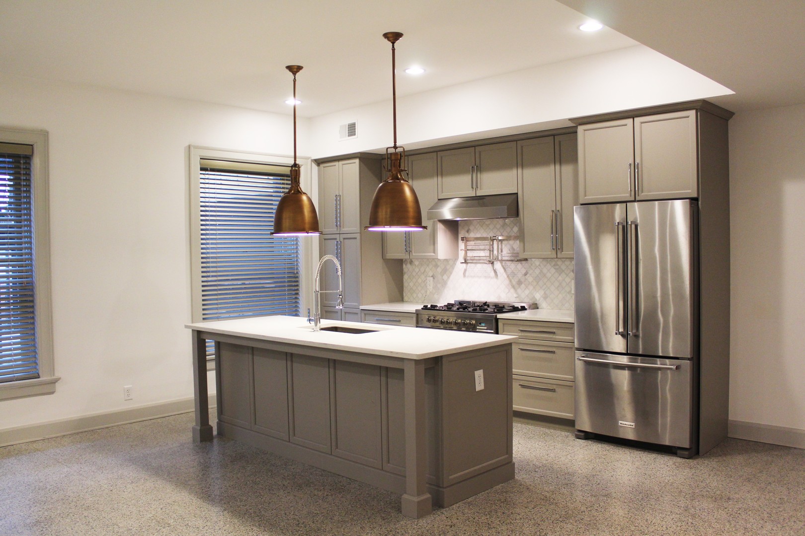 Columbus Apartment: 9 Buttles Ave