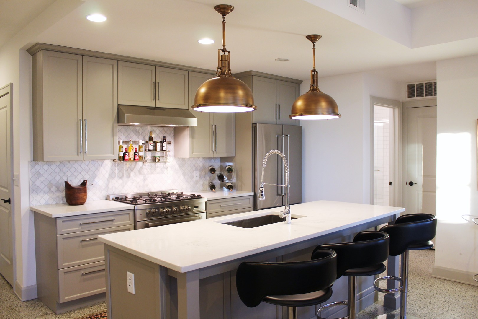 Columbus Apartment: 9 Buttles Ave