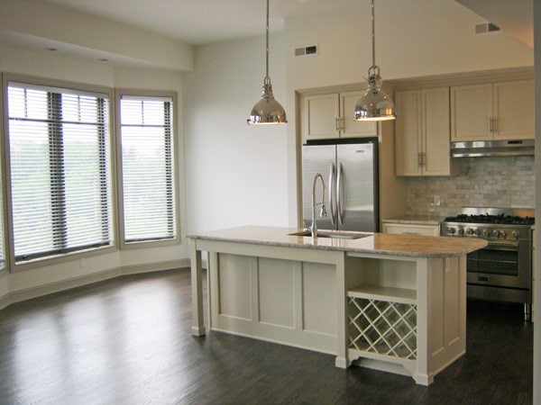 Columbus Apartment: 939 N. High St