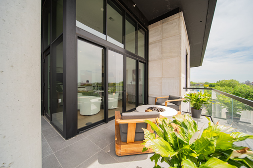 Short North 2bd /2ba w/massive private terrace and view of Columbus skyline – photo 1