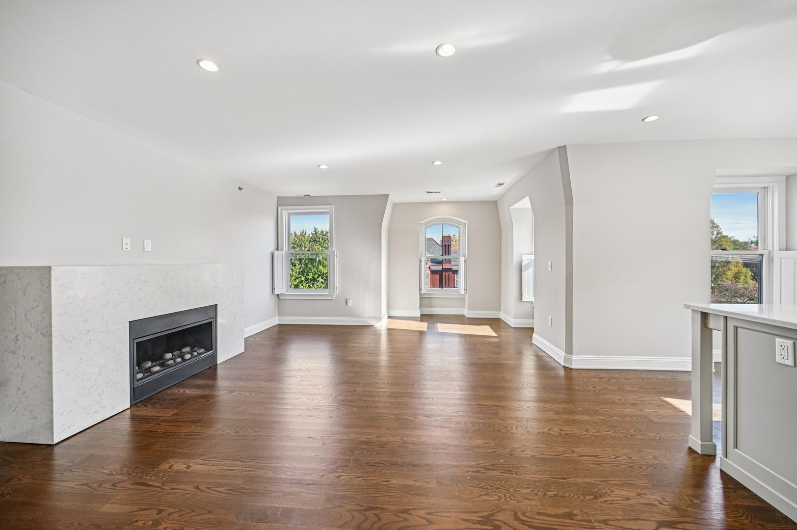 Columbus Apartment: 789 Dennison