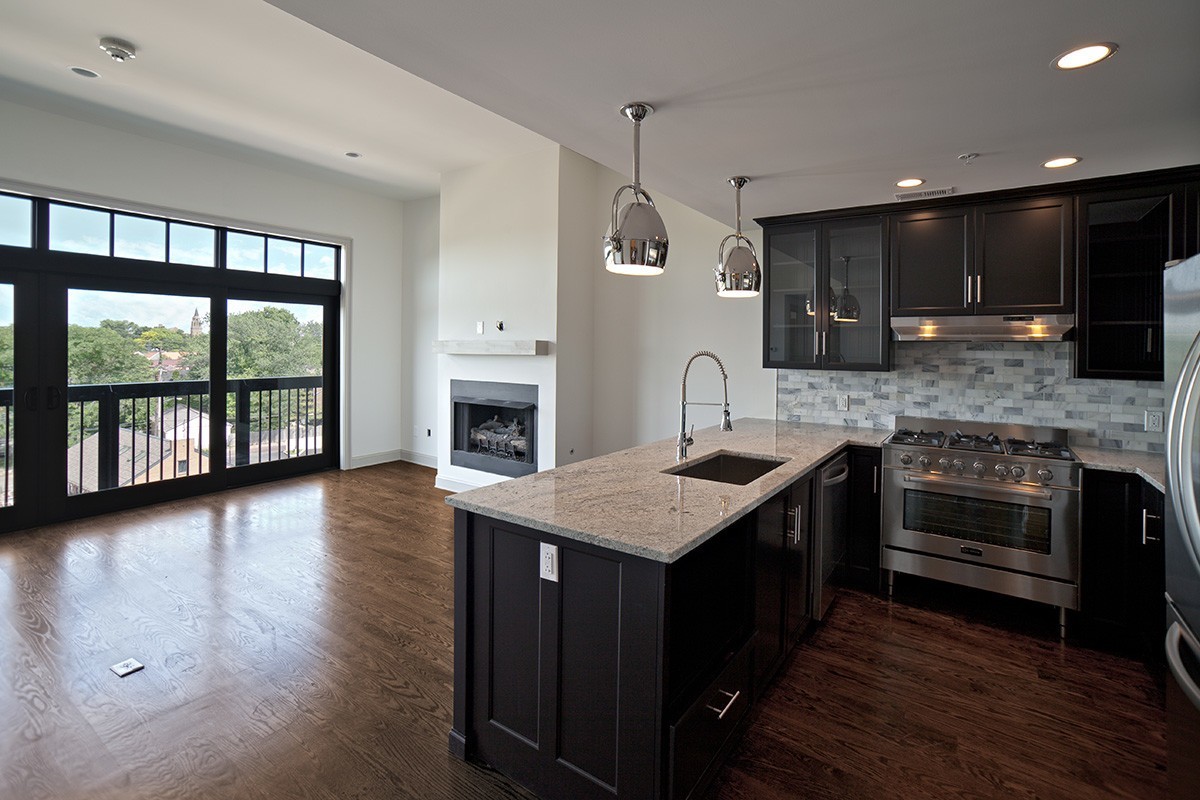 Columbus Apartment: 939 N. High St