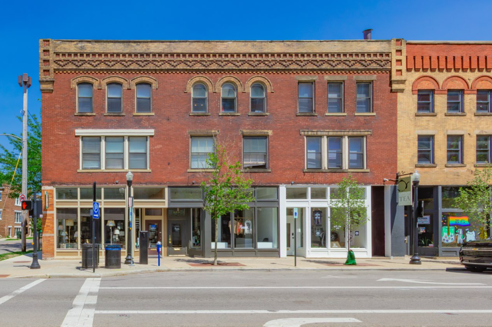 Columbus Apartment: 984 N High Street