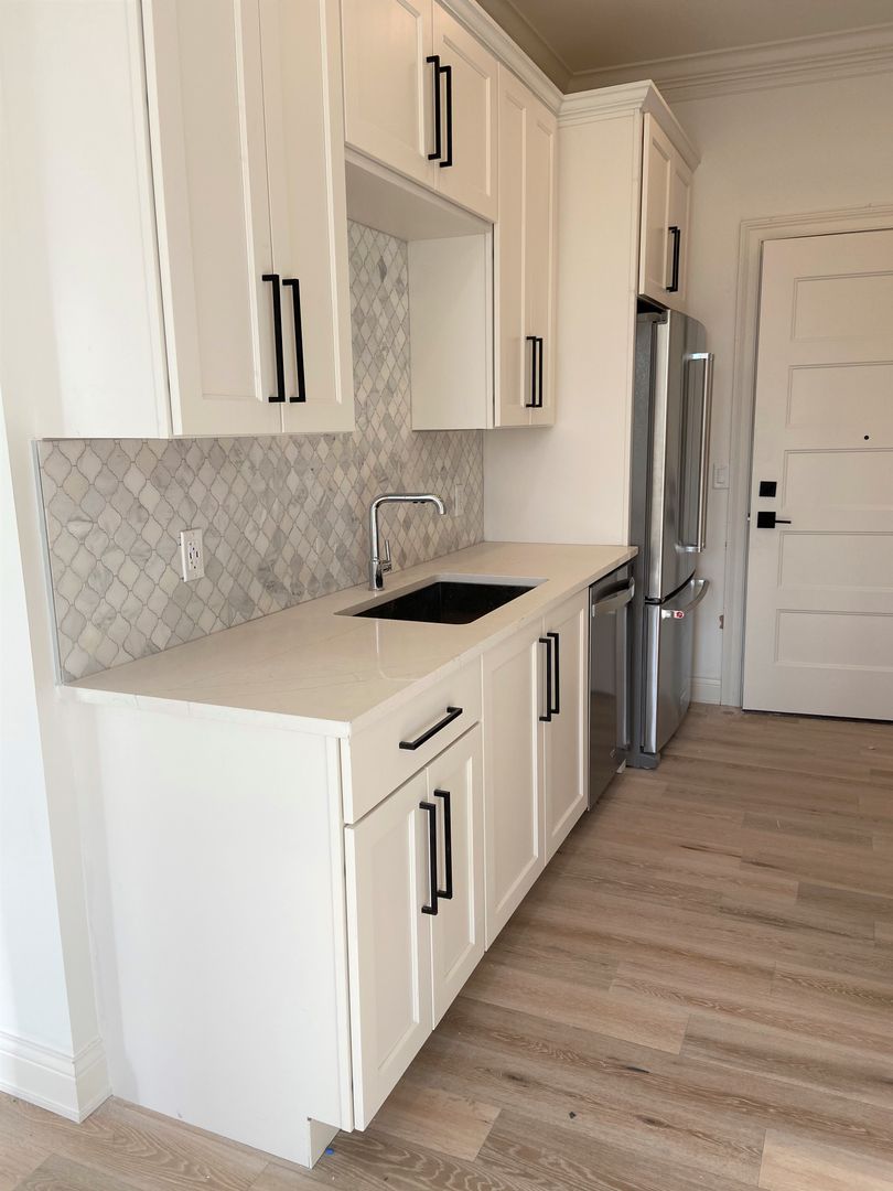 Columbus Apartment: 40 E. Lincoln Street