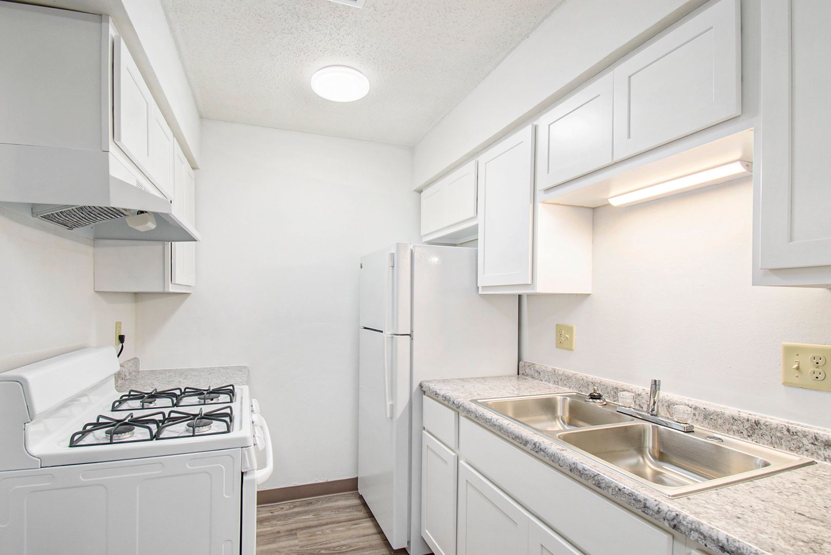 Wyoming Apartment: 1431 - 1552 44th St SW