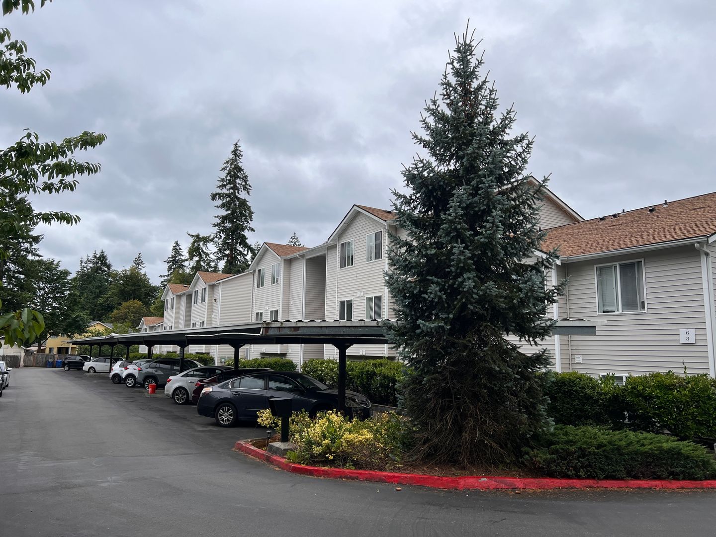 Olympia Apartment: 1220 Fern Street SW