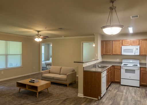 690 4th St, 7307 – photo 1