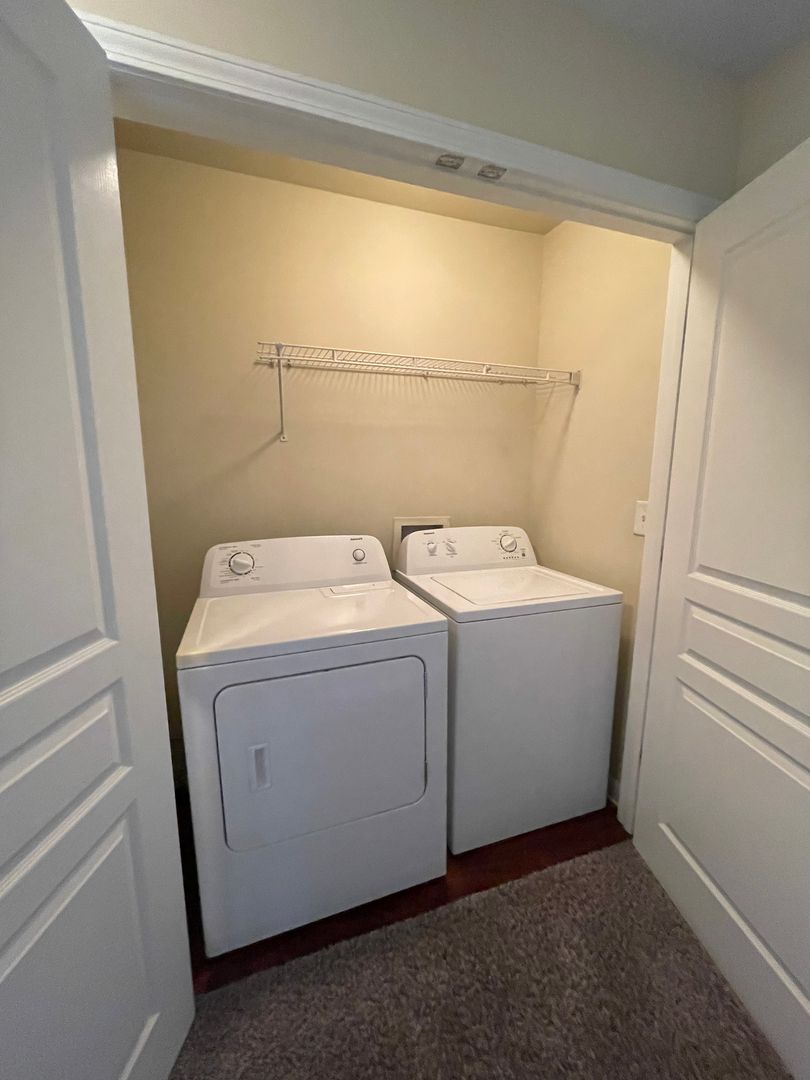 Knoxville Apartment: 3914 Cherokee Woods Way