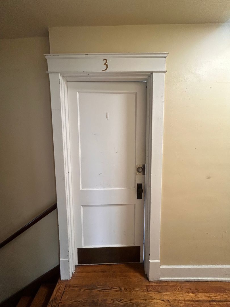 Knoxville Apartment: 605 Gill Ave