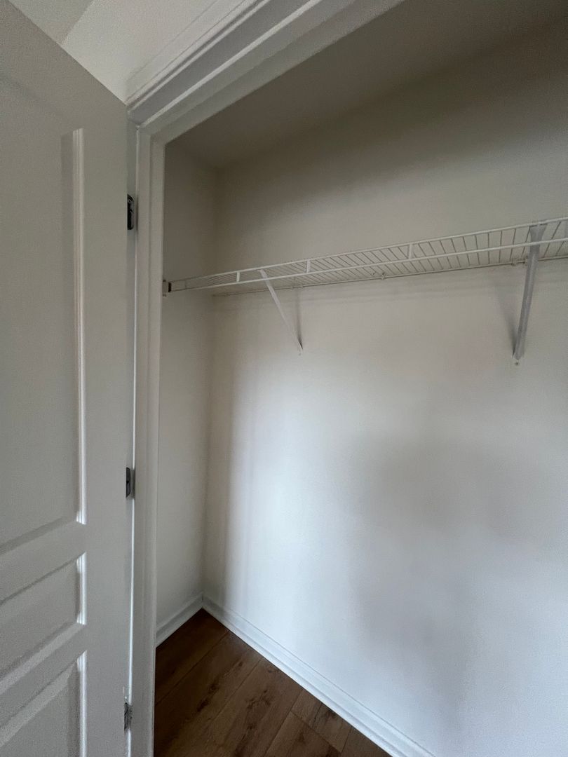 Knoxville Apartment: 1100 Tree Top Way