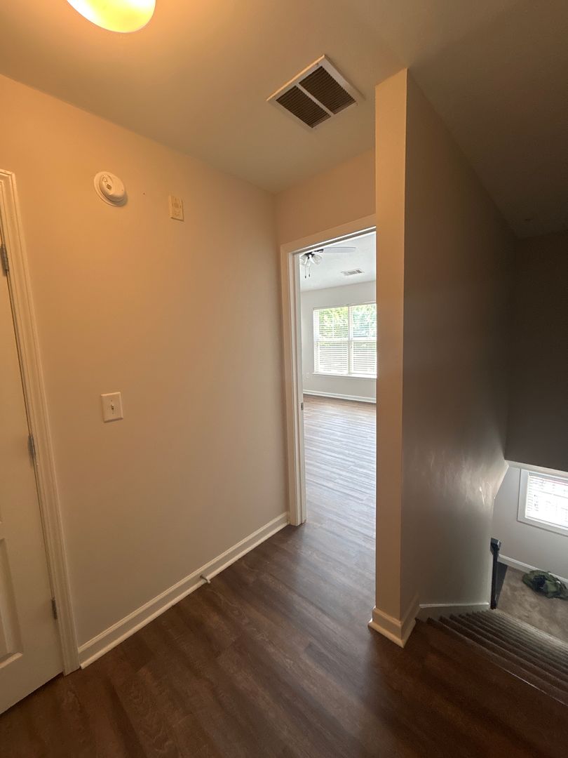 Knoxville Apartment: 3825 Cherokee Woods Way