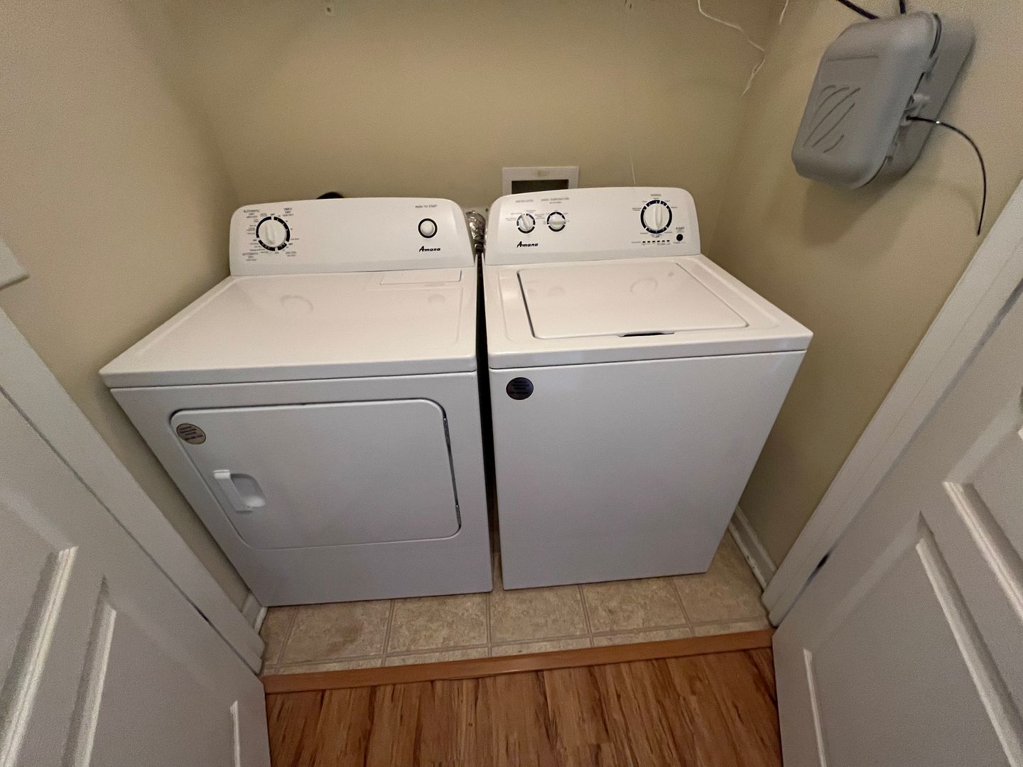 Knoxville Apartment: 1121 Tree Top Way