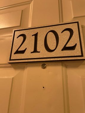 One Bedroom Available in a 4 Garden Unit, Female Applicant! – photo 1