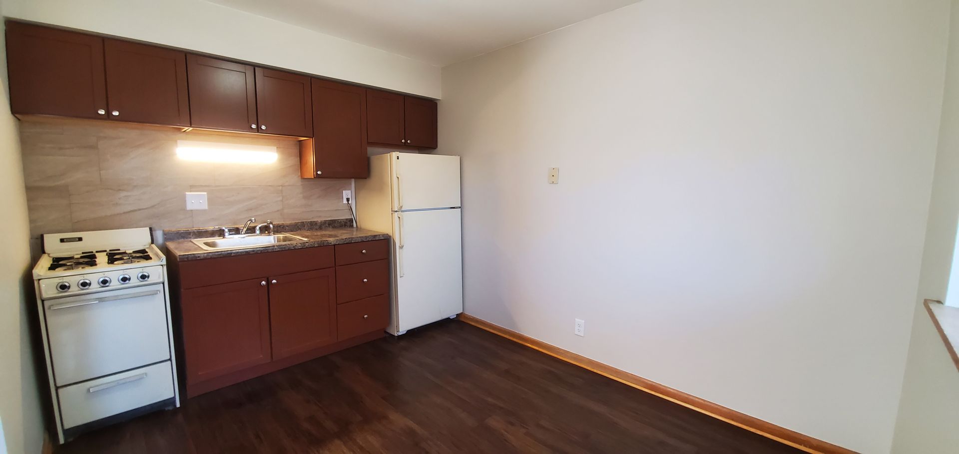Milwaukee Apartment: 3051 W. Ruskin Court