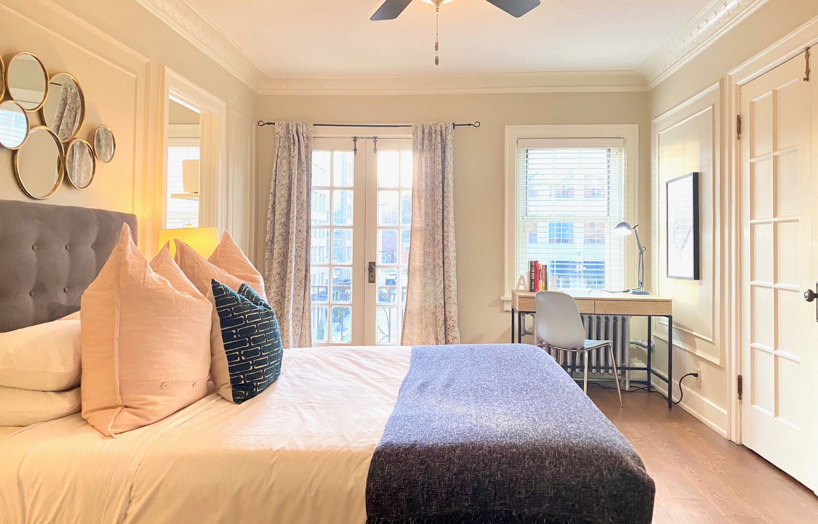 Kansas City Apartment: 4809 Roanoke Parkway